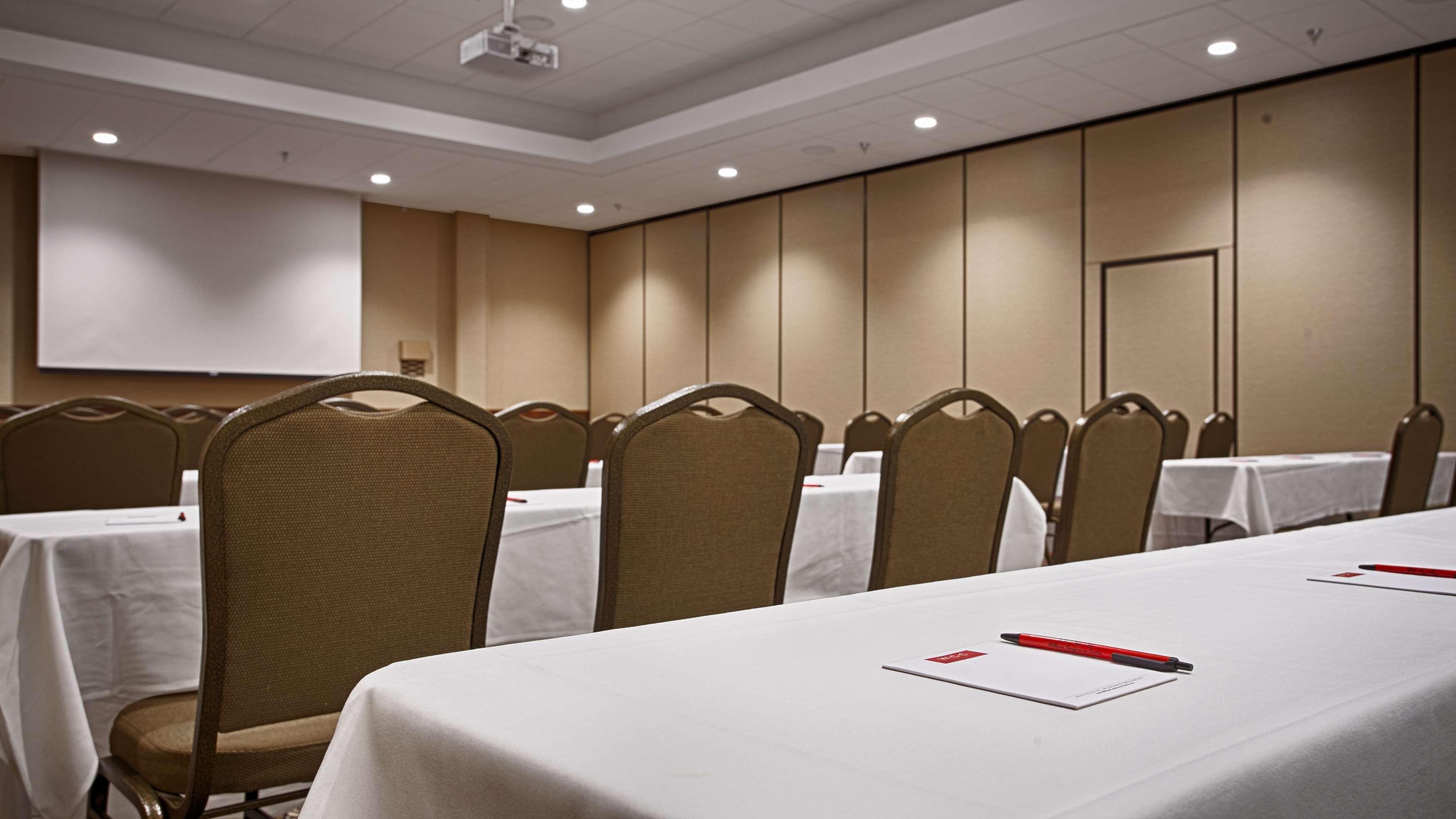 Best Western Plus Willmar Экстерьер фото
