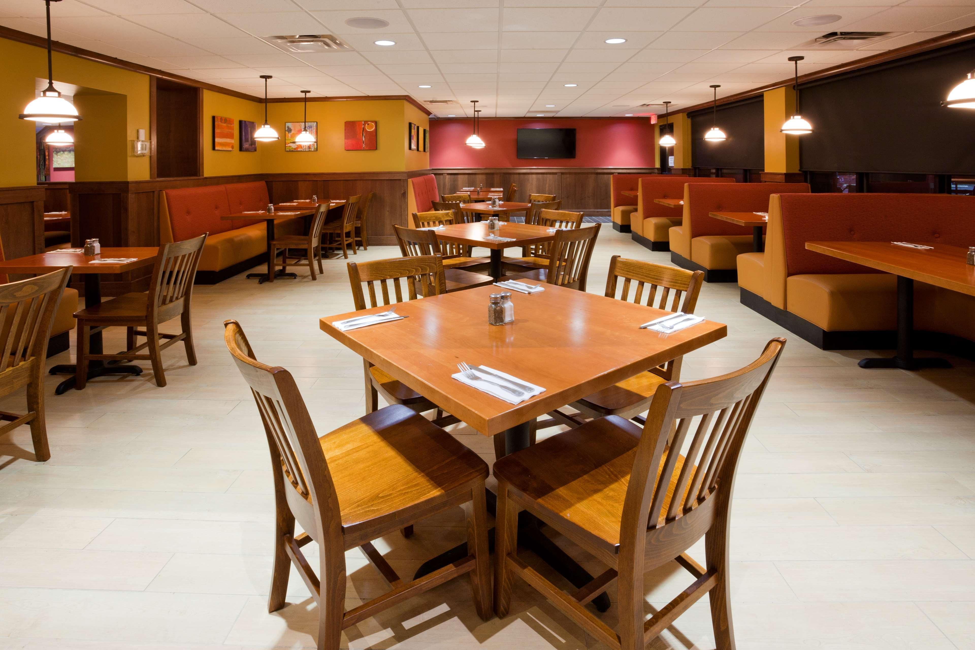 Best Western Plus Willmar Экстерьер фото